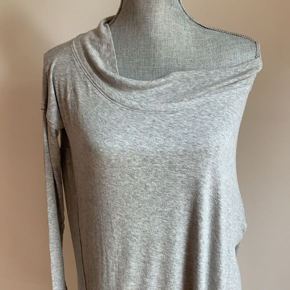 🌈  3/$20 Free People We the Free oversized top fits extra small to medium - Picture 3 of 8